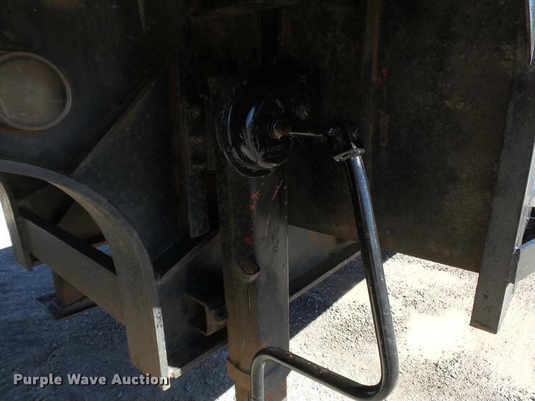 image for item K3347 1987 Fruehauf drop deck trailer