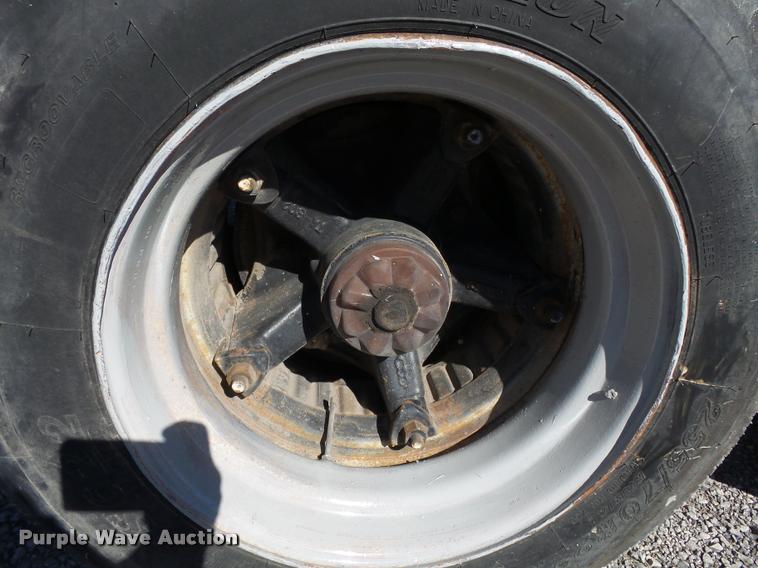 image for item K3347 1987 Fruehauf drop deck trailer