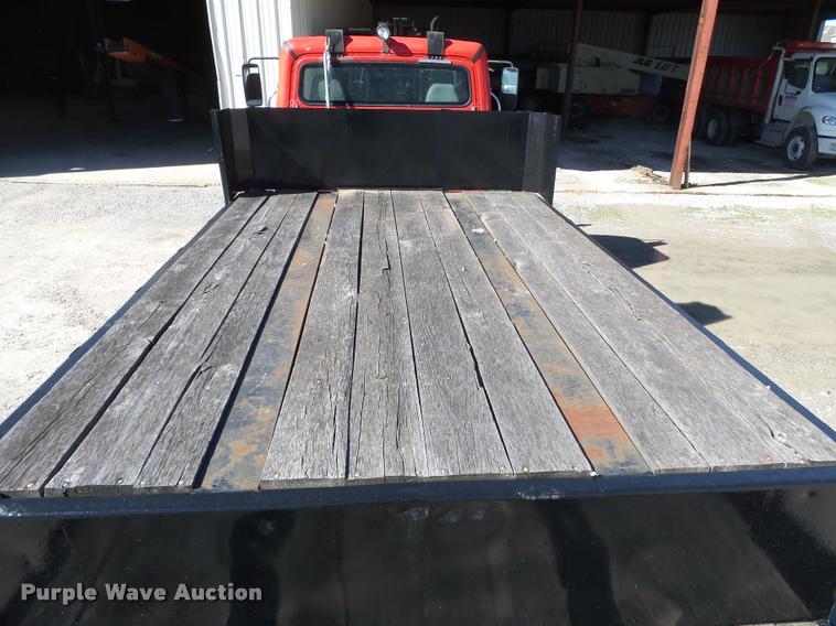 image for item K3347 1987 Fruehauf drop deck trailer