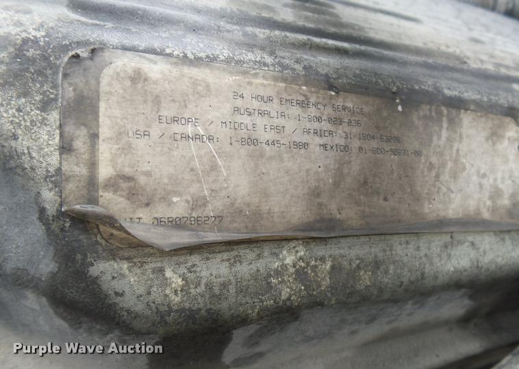 image for item K5767 2005 Freightliner Columbia semi truck