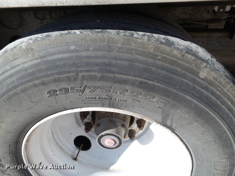 image for item L1625 2006 Lufkin dry van trailer