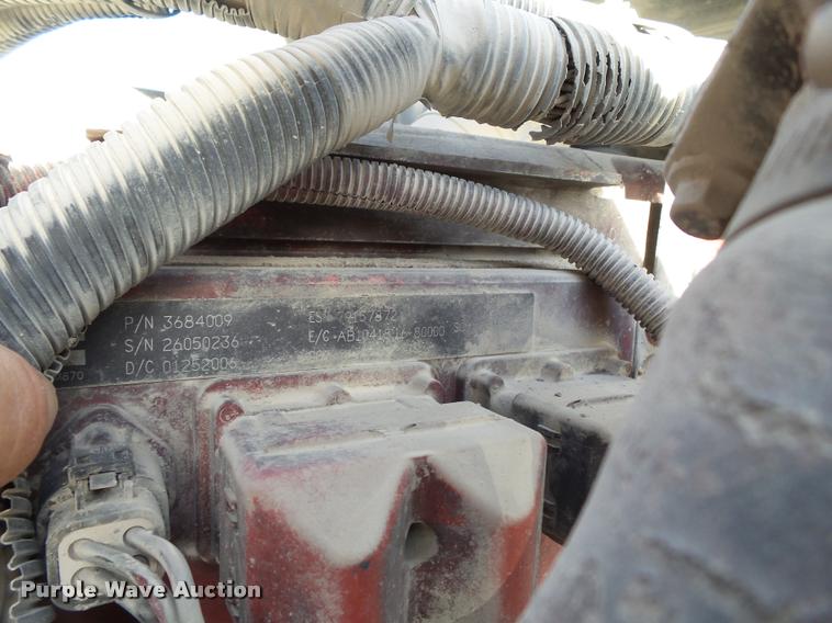 image for item L1628 2007 International 9400i semi truck