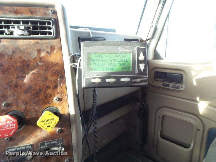 image for item L1628 2007 International 9400i semi truck