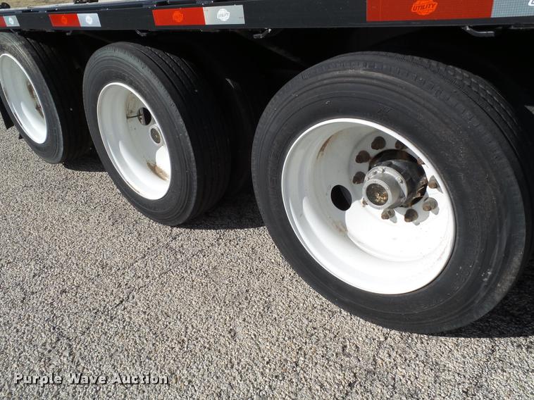 image for item L1629 2015 Utility Trailers drop deck trailer