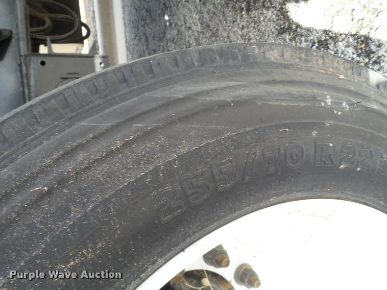 image for item L1629 2015 Utility Trailers drop deck trailer