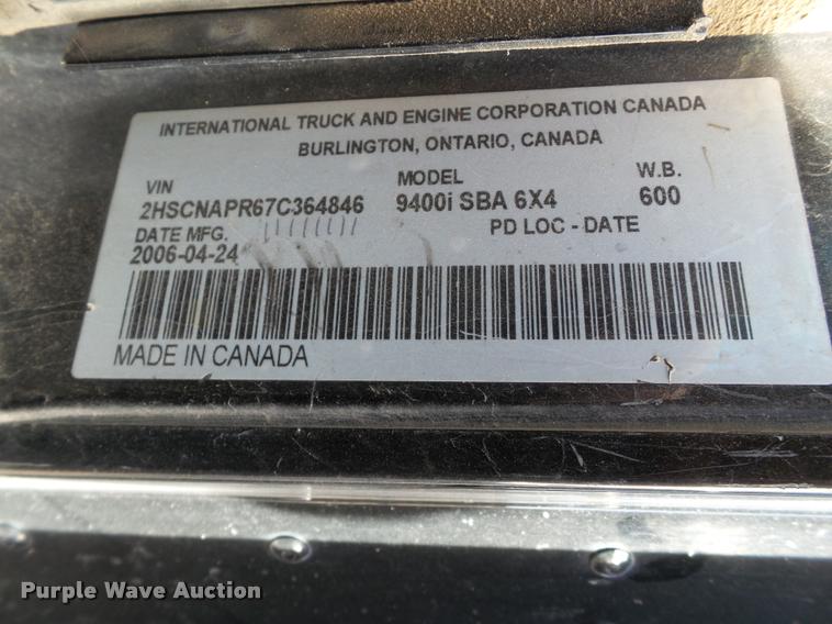 image for item L1636 2007 International 9400i semi truck