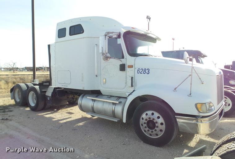 image for item L1637 2007 International 9400i semi truck