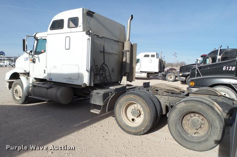 image for item L1638 2007 International 9400i semi truck