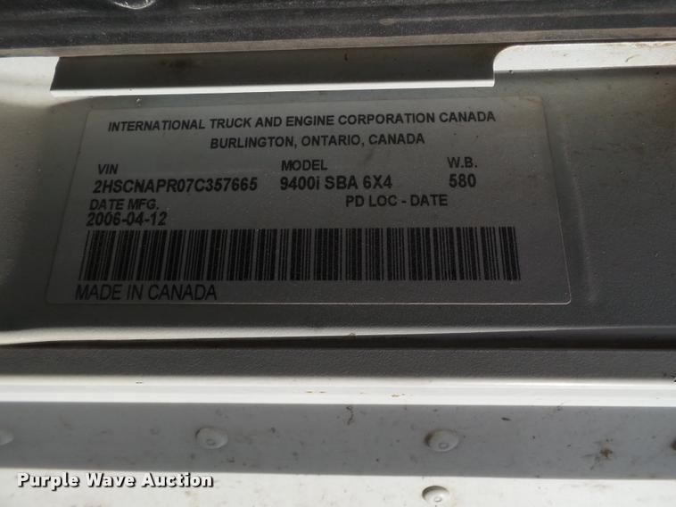 image for item L1638 2007 International 9400i semi truck