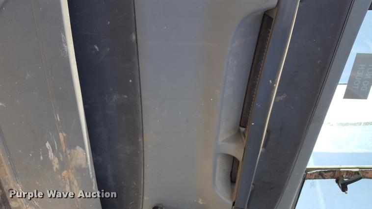 image for item L1640 2006 Freightliner Columbia semi truck