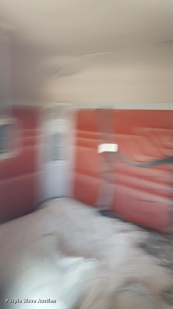 image for item L1641 2003 Freightliner Century ST120 semi truck