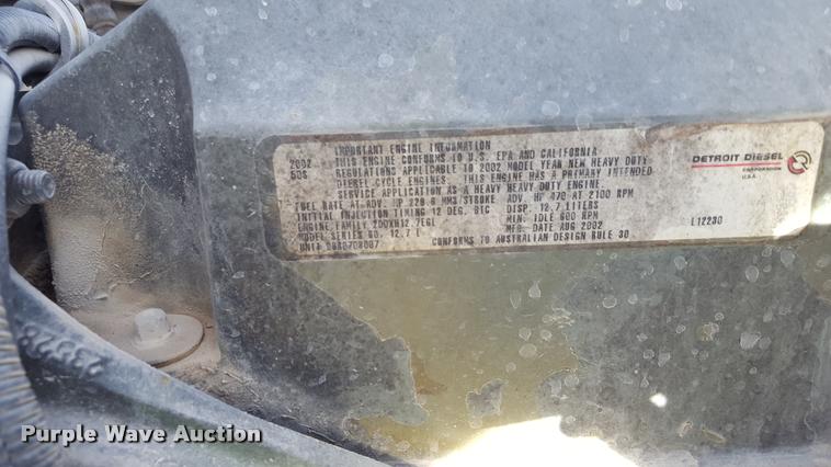 image for item L1642 2003 Freightliner Century ST120 semi truck