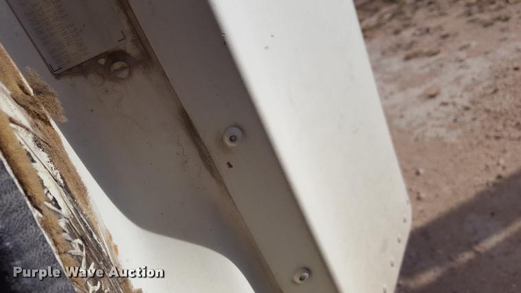 image for item L1642 2003 Freightliner Century ST120 semi truck