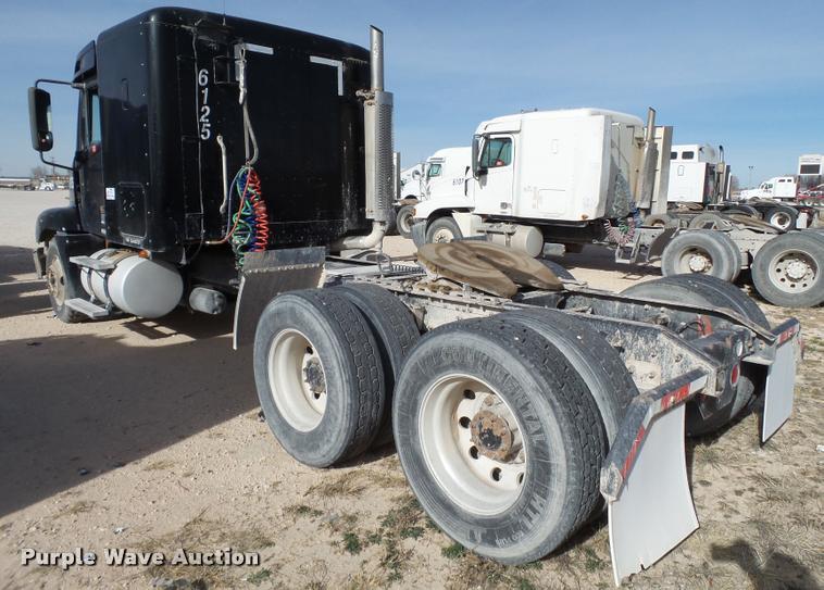 image for item L1644 2003 Freightliner Century ST120 semi truck