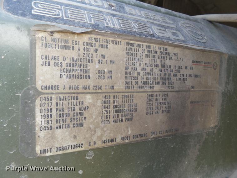 image for item L1644 2003 Freightliner Century ST120 semi truck