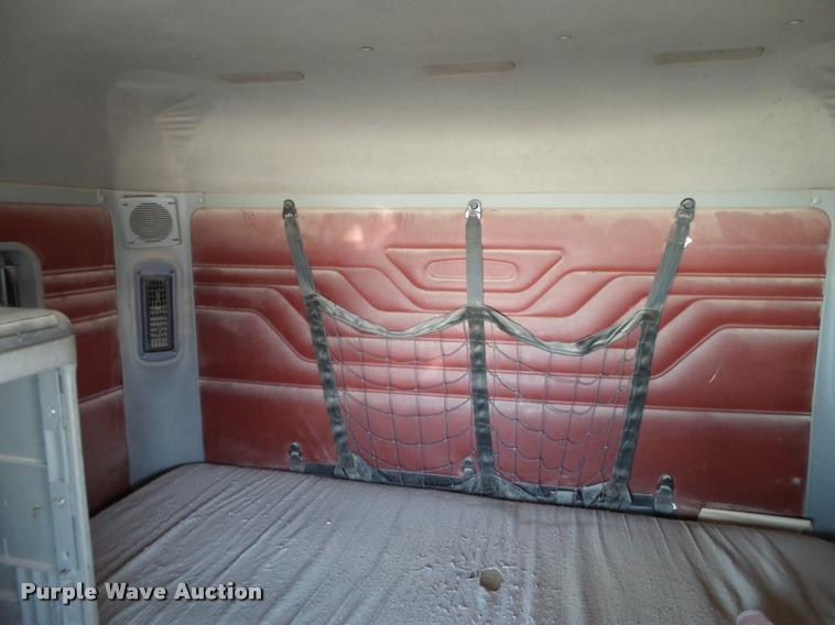 image for item L1644 2003 Freightliner Century ST120 semi truck