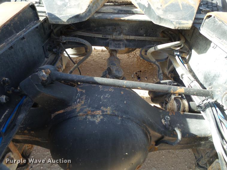 image for item L1645 2003 Freightliner Century ST120 semi truck