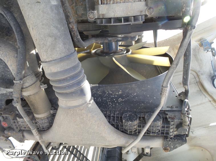 image for item L1645 2003 Freightliner Century ST120 semi truck