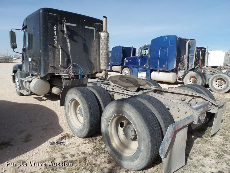 image for item L1646 2003 Freightliner Century ST120 semi truck