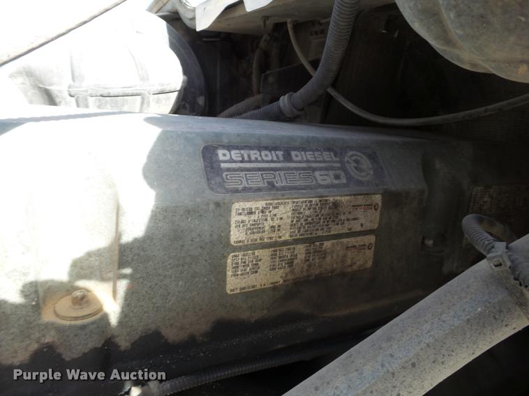 image for item L1646 2003 Freightliner Century ST120 semi truck