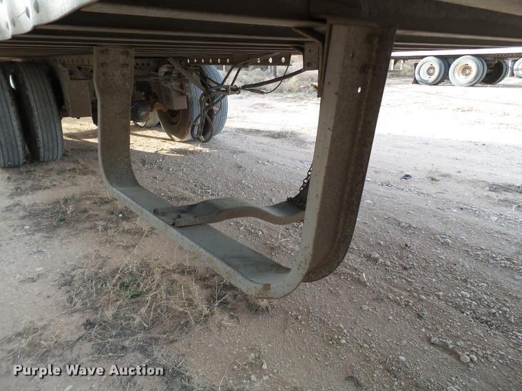 image for item L1649 2001 Lufkin dry van trailer