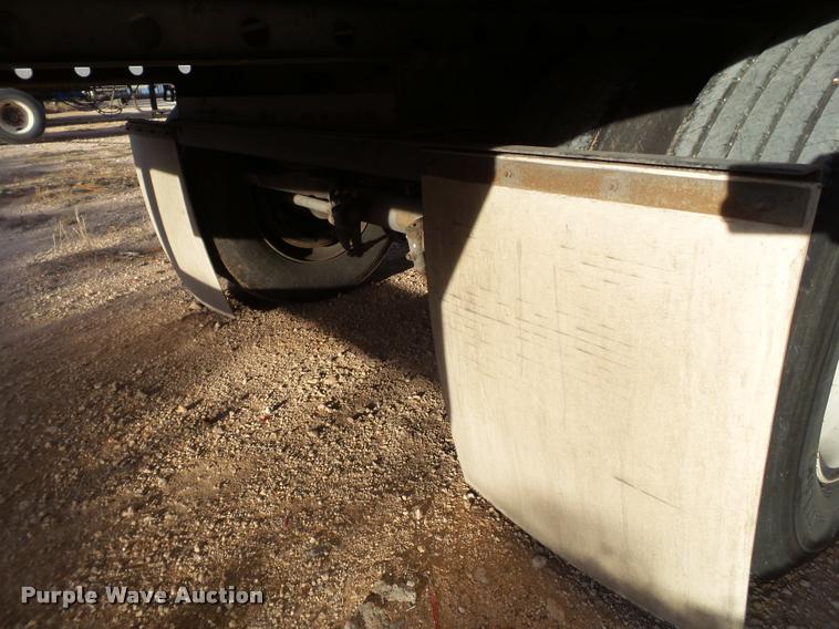 image for item L1649 2001 Lufkin dry van trailer