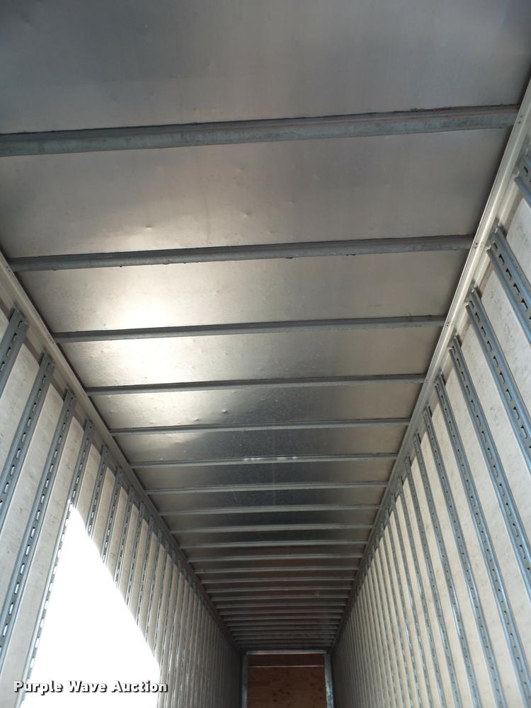 image for item L1649 2001 Lufkin dry van trailer