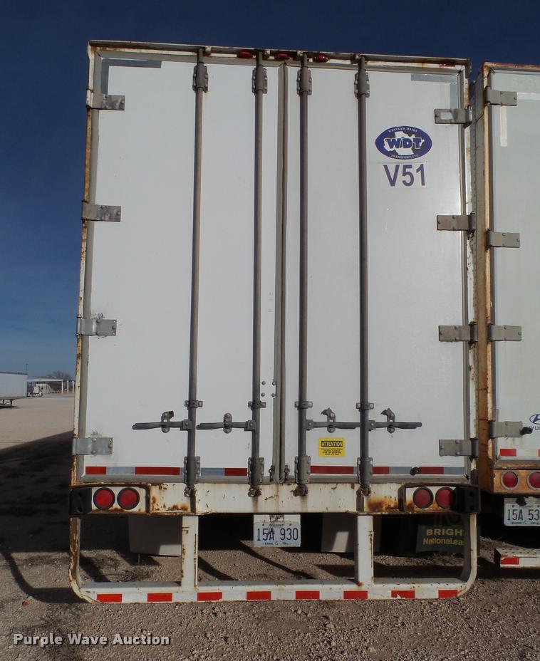 image for item L1650 2006 Lufkin dry van trailer