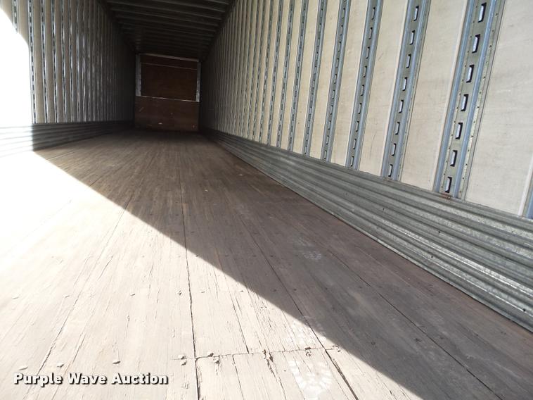 image for item L1652 2001 Lufkin dry van trailer