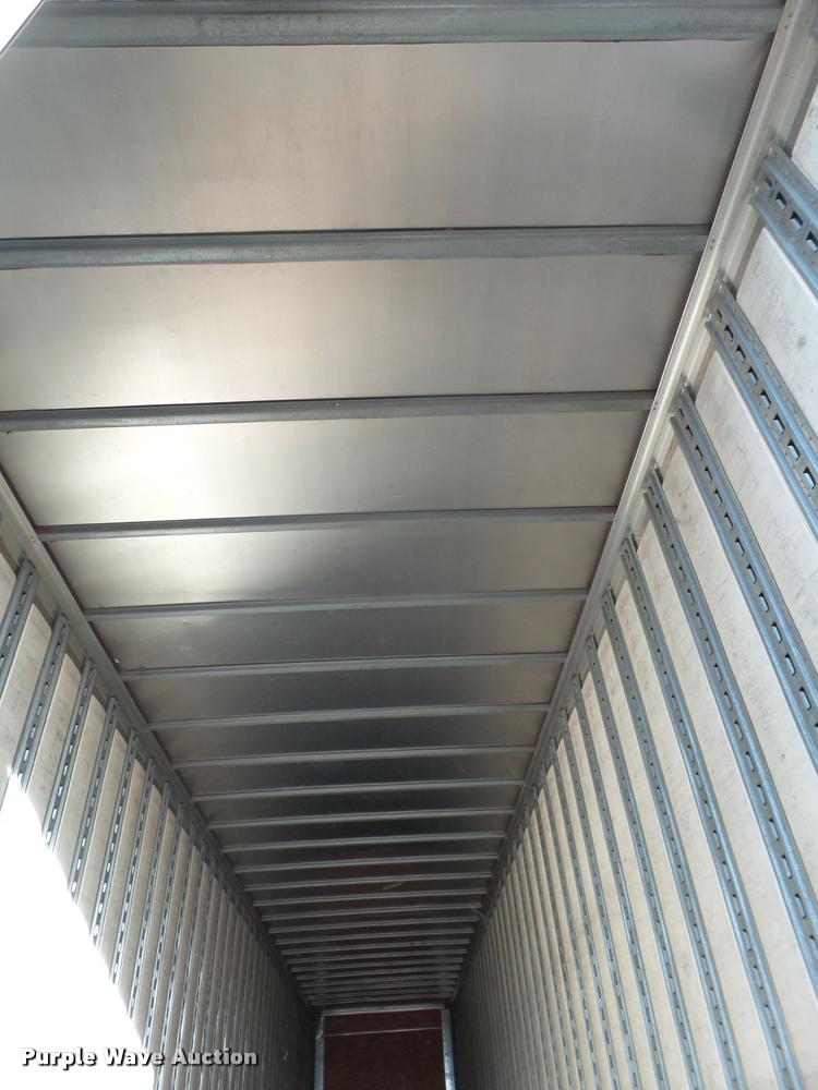 image for item L1653 2001 Lufkin dry van trailer