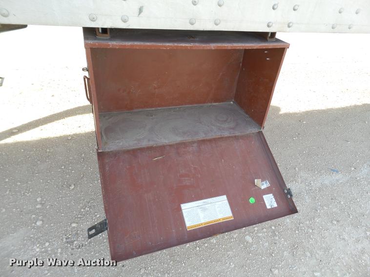 image for item L1656 2006 Lufkin dry van trailer