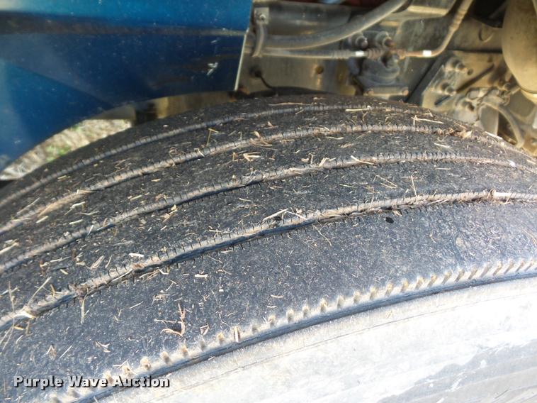 image for item L4531 2007 International 9400i semi truck