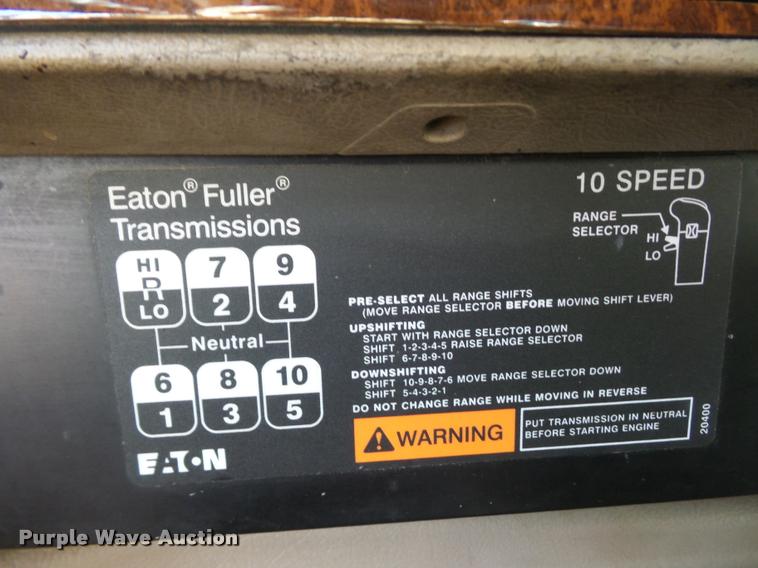 image for item L4531 2007 International 9400i semi truck