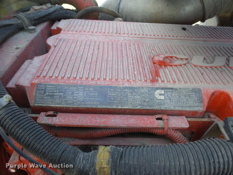 image for item L4531 2007 International 9400i semi truck