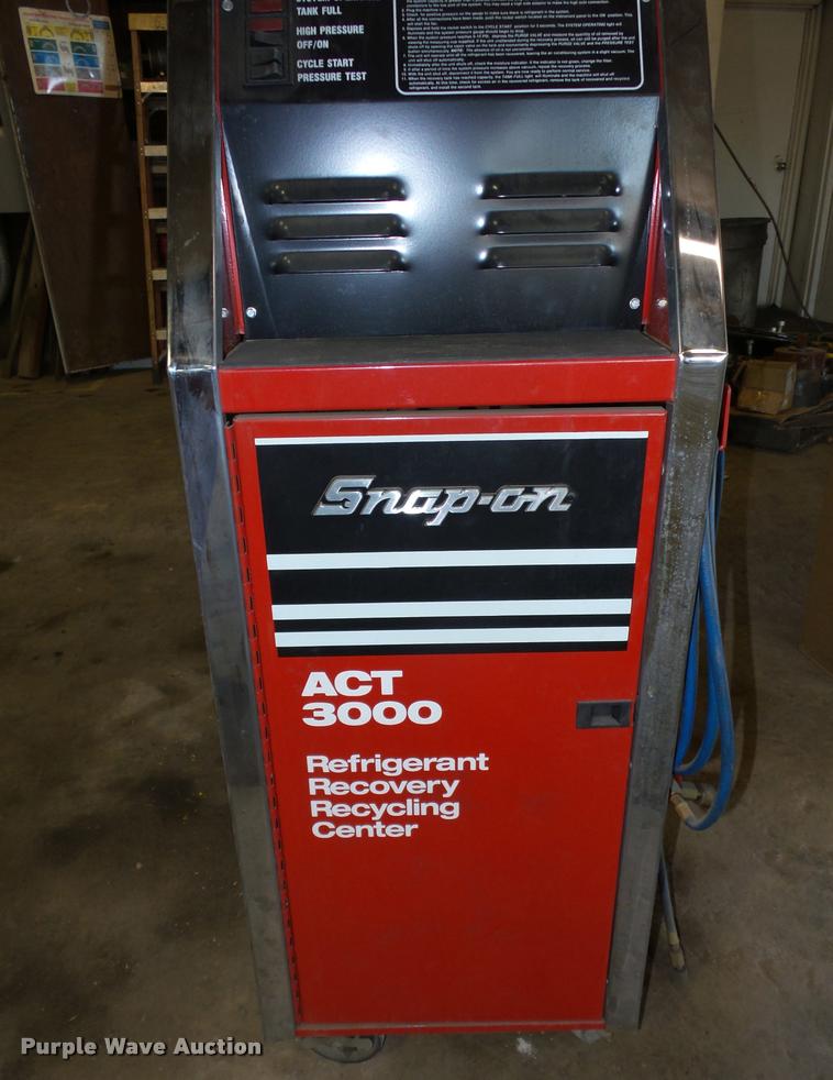 SnapOn ACT3000 freon recovery recycling center in Greenwood, MO