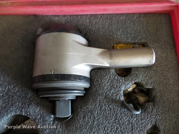 image for item AX9327 Caterpillar 6V6080 18:1 torque multiplier