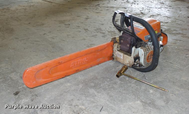 image for item AX9355 Stihl MS250 chain saw