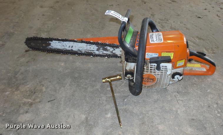 image for item AX9355 Stihl MS250 chain saw
