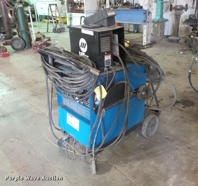 image for item AX9362 Miller Shopmaster 300 AC/DC welder
