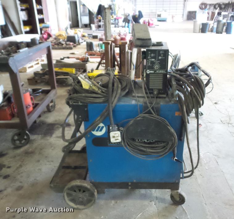 image for item AX9362 Miller Shopmaster 300 AC/DC welder