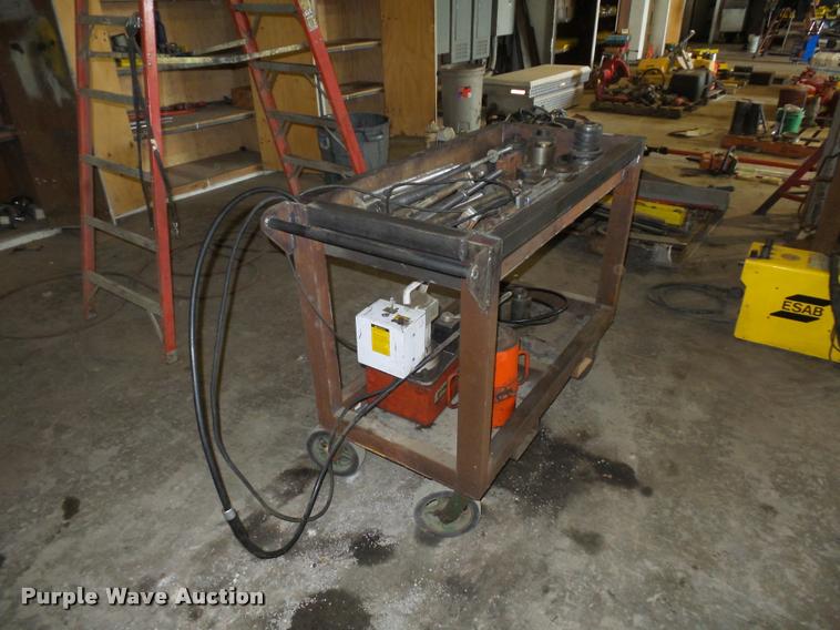 image for item AX9364 SPX Power Team hydraulic port-a-power