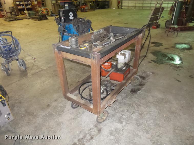 image for item AX9364 SPX Power Team hydraulic port-a-power