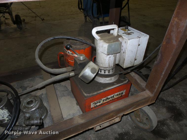 image for item AX9364 SPX Power Team hydraulic port-a-power