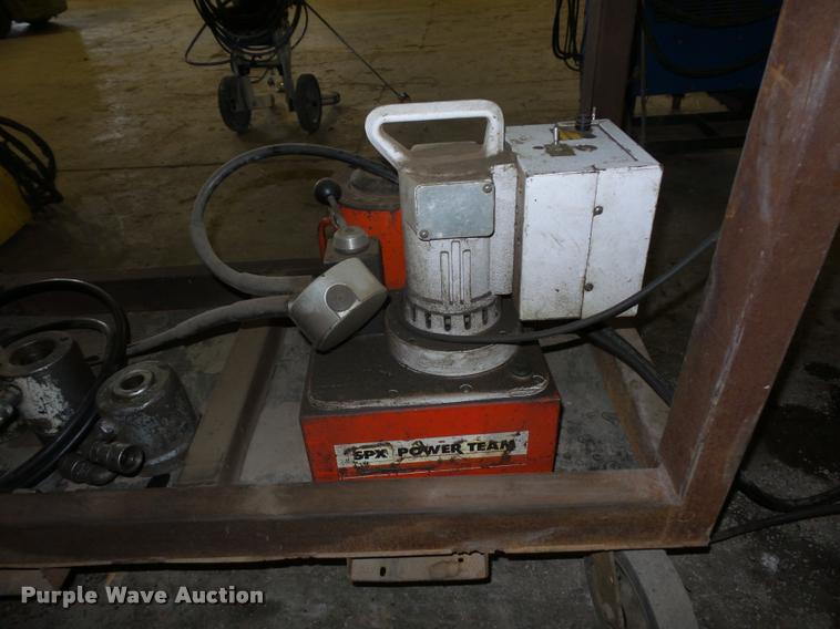 image for item AX9364 SPX Power Team hydraulic port-a-power