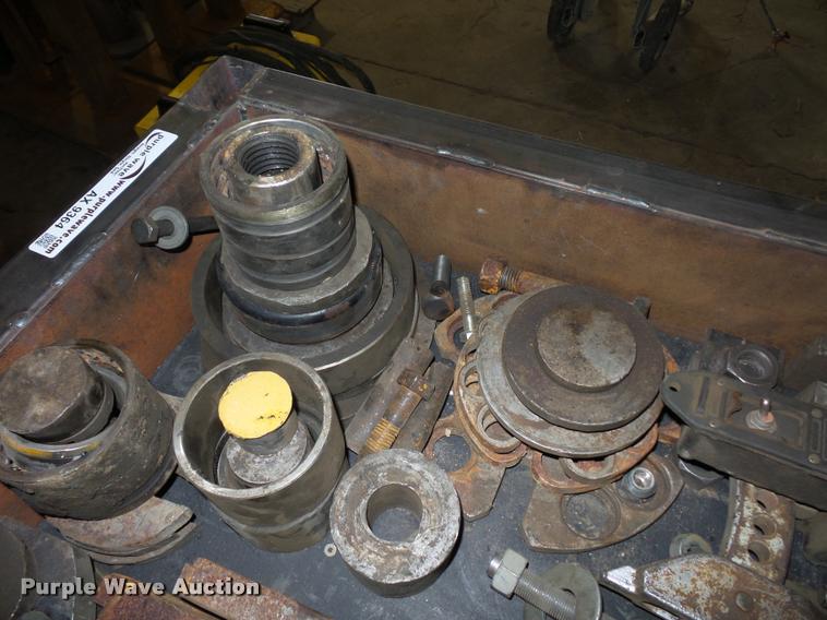 image for item AX9364 SPX Power Team hydraulic port-a-power