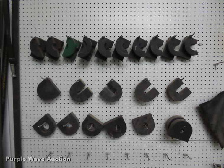 image for item AX9370 Caterpillar 4C9900 hose machine