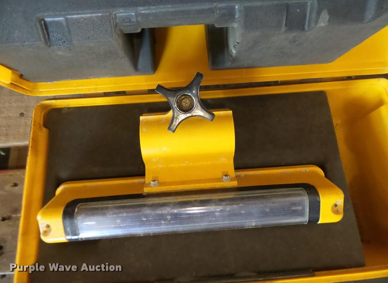 image for item BH9333 Assorted surveying and grading equipment