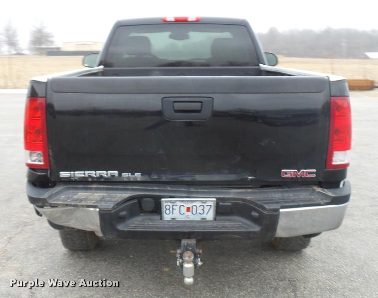 image for item DA5864 2009 GMC Sierra 2500HD pickup truck