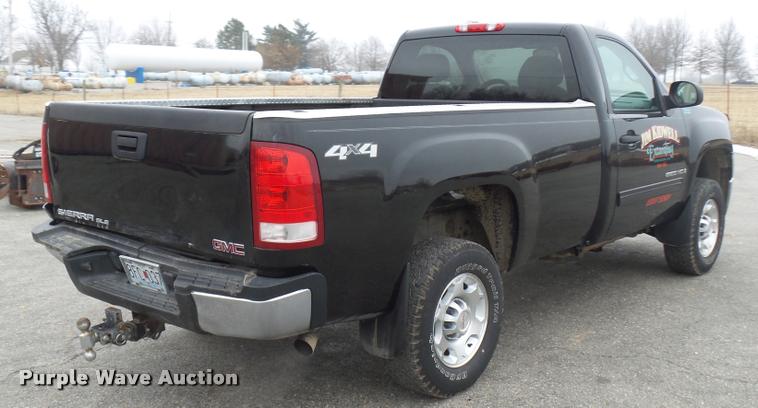 image for item DA5864 2009 GMC Sierra 2500HD pickup truck
