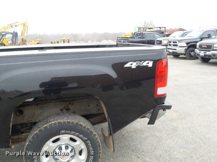 image for item DA5864 2009 GMC Sierra 2500HD pickup truck
